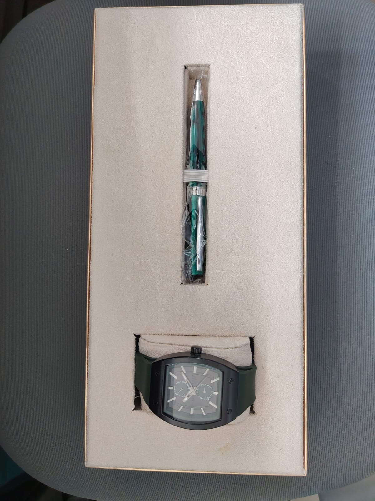 Emerald Watch & Pen Set